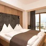 Alpenklang 4*