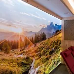 Отель Alpenklang 4*